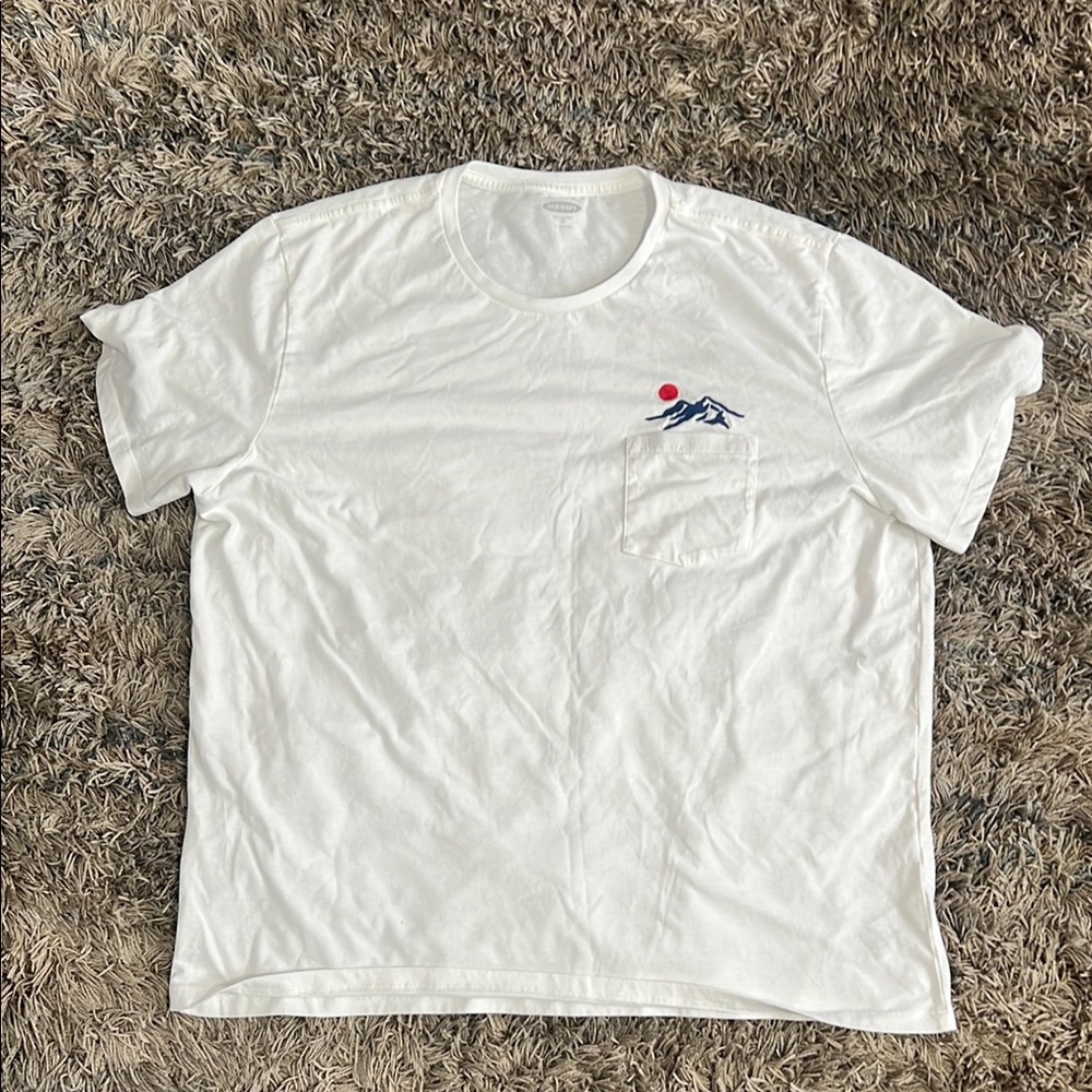 Old Navy: White Graphic T-Shirt